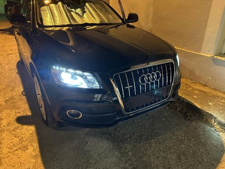 Audi Q5 '11 HYBRID NAVI S-LINE QUATTRO