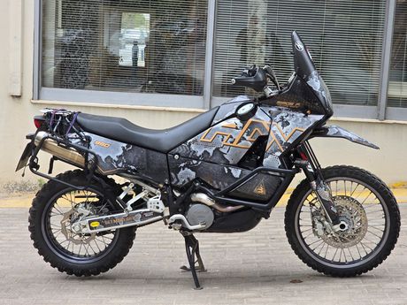 KTM 950 Adventure '05