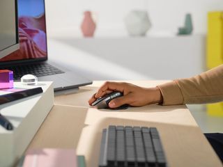 Logitech - MX Mechanical Wireless Illuminated Keyboard - Nordic / Computers-thumb-2