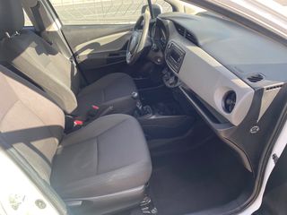 Toyota Yaris 2018 Προσφορά για  λίγες μέρες-thumb-17