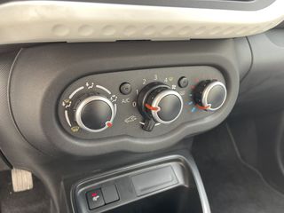 Renault Twingo 2020 SCe 75 Limited-thumb-16