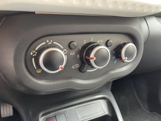 Renault Twingo 2020 SCe 75 Limited-thumb-17