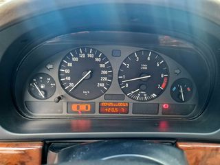 Bmw 520 2000-thumb-14