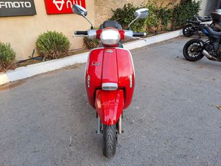 Lambretta V50 2019-thumb-1