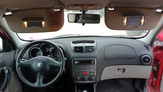 Ντουλαπάκι Alfa Romeo 147 '04