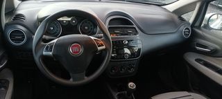 Fiat Punto Evo 2011-thumb-4