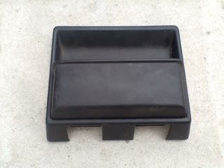 ΑΡΙΣΤΕΡΗ ΚΑΤΩ ΘΗΚΗ ΠΛΑΣΤΙΚΗ ΤΟΥ ΤΑΜΠΛΟ ΓΙΑ SEAT IBIZA System Porsche 1983 – 1986