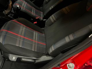 Peugeot 108 2015-thumb-8