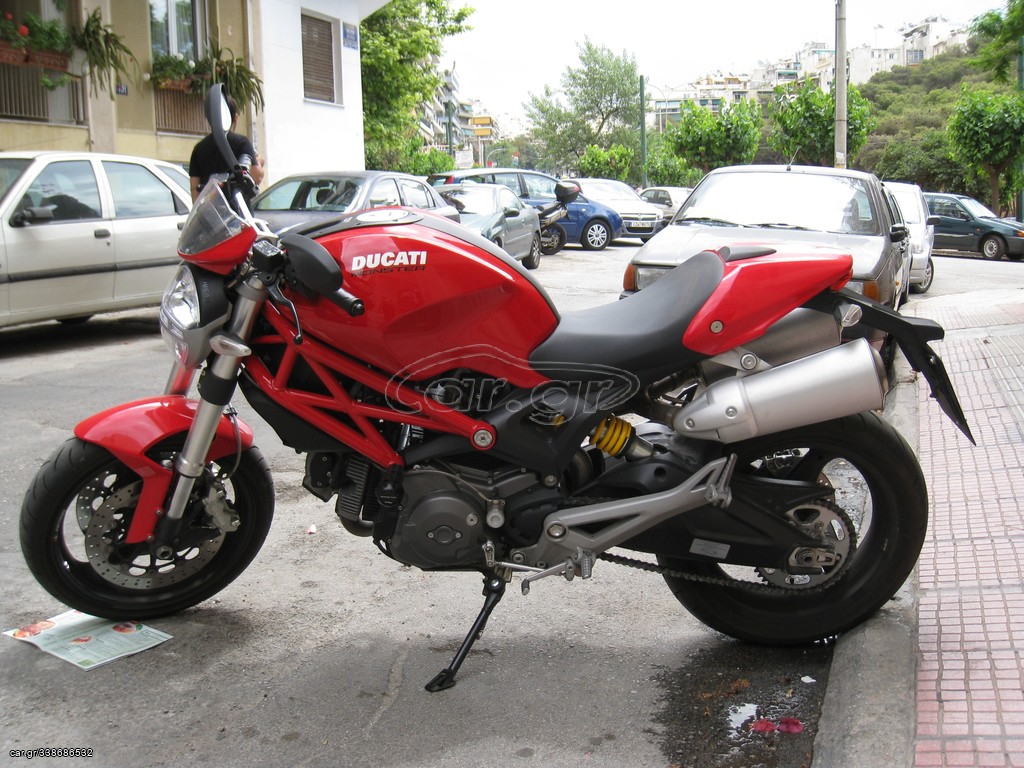 Ducati Monster 696 2008