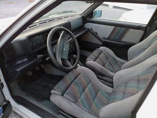Lancia Delta 1988-thumb-8