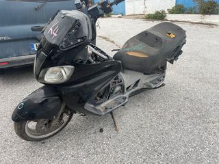 Suzuki burgman 650cc executive -thumb-1