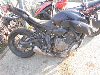 YAMAHA MT-07