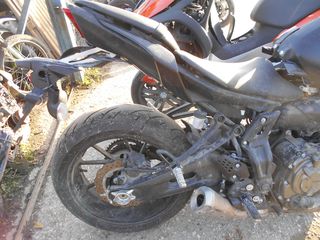 YAMAHA MT-07-thumb-1