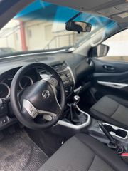 Nissan Navara 2018-thumb-9