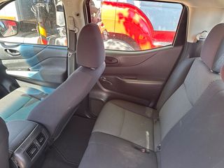Nissan Navara 2018-thumb-15