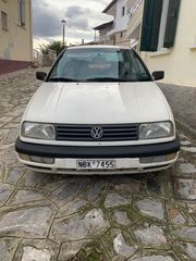 Volkswagen Vento '93  1.8 CL