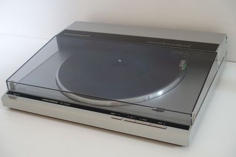 Πικάπ παράλληλης μετατόπισης Grundig PS7500