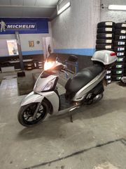 Kymco People GT 300i '10