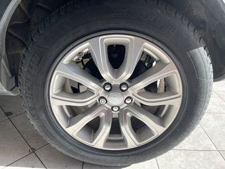 Range Rover Evogue-thumb-1