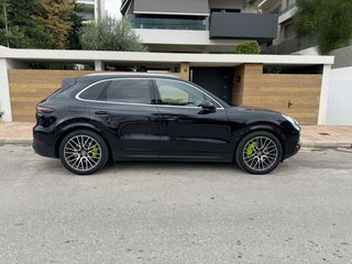 Porsche Cayenne 2018 E-Hybrid  plugin-thumb-3