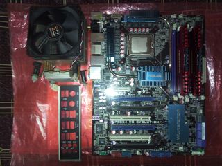 Asus P5e64 WS Evolution (Socket 775) / E8500 3.16 GHZ (Ddr3)/4gb