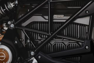 Zero S 2024 A1  ZF 14.4 KWH-thumb-7