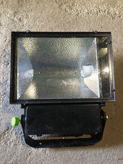 Προβολεας αδιαβροχος εξωτερικου χωρου hqi 400watt αριστος