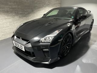 Nissan GT-R 2017 Black edition/Racing Akrapovic-thumb-30