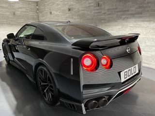 Nissan GT-R 2017 Black edition/Racing Akrapovic-thumb-24