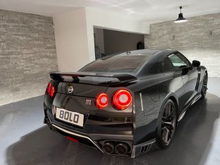 Nissan GT-R 2017 Black edition/Racing Akrapovic-thumb-23
