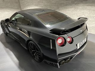 Nissan GT-R 2017 Black edition/Racing Akrapovic-thumb-10
