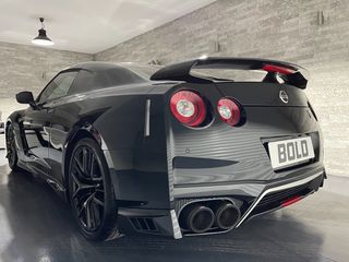 Nissan GT-R 2017 Black edition/Racing Akrapovic-thumb-11