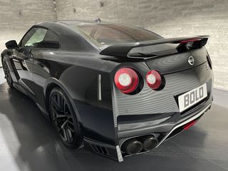 Nissan GT-R 2017 Black edition/Racing Akrapovic-thumb-12
