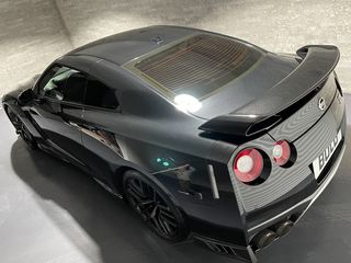 Nissan GT-R 2017 Black edition/Racing Akrapovic-thumb-20