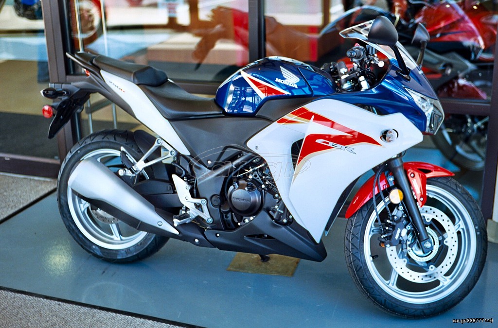 Honda CBR 250 2012 abs cbs tricolor