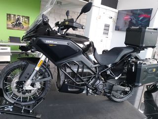 Zero DSR/X 2025 Black Forest ZF 17.3 KWH-thumb-2
