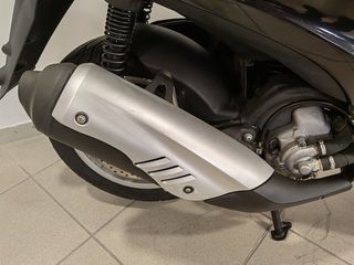 Piaggio Beverly 300i 2013-thumb-13