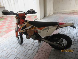 KTM 300 EXC 2017 SIX DAYS-thumb-2