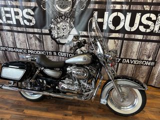Harley Davidson XL 883 Sportster Custom 2010-thumb-1