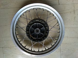 ΖΑΝΤΑ ΠΙΣΩ ΣΕ ΑΡΙΣΤΗ ΚΑΤΑΣΤΑΣΗ KAWASAKI KLE 500-thumb-1