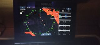 Radar simrad hello48