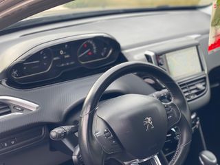 Peugeot 2008 2019 e- Allure Pack-thumb-6
