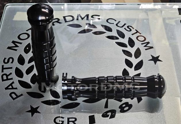 ΧΕΡΟΥΛΙΑ GRIP ΚΟΚΚΑΛΟ ΓΚΑΖΙΟΥ ΜΑΥΡΟ 22mm Custom project Cafe Racer Tracker chopper bobber RetroMoto !!!