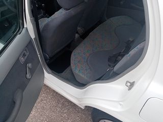 Nissan Micra 2000 1000cc5θυρο full extra A/C .-thumb-7