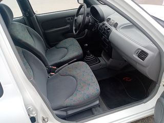 Nissan Micra 2000 1000cc5θυρο full extra A/C .-thumb-9