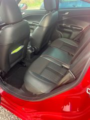Alfa Romeo Giulietta 2012-thumb-11