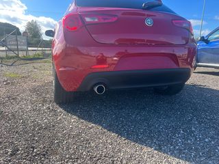Alfa Romeo Giulietta 2012-thumb-15