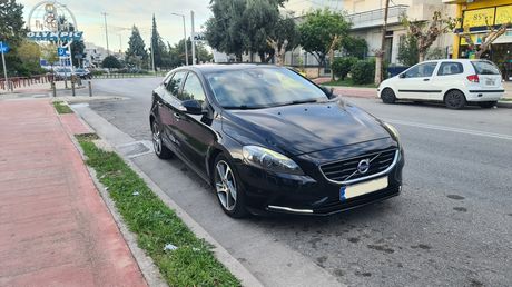 Volvo V40 '16