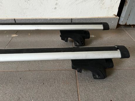 Thule Roof Bars και Σχάρα ασφαλείας Σκι/Snowboard 