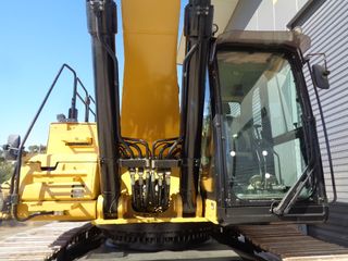 Εκσκαφέας Με Ερπύστριες CAT 2017 352F-thumb-18